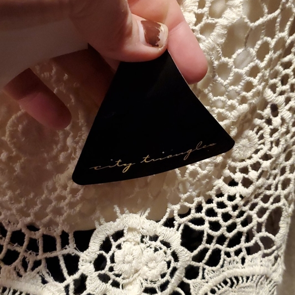 NWT City Triangles Ivory Romper Junior's Small New - Picture 5 of 8